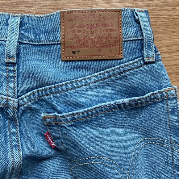 *SOLD*NEW LEVIS 501 - Picture 3 of 8